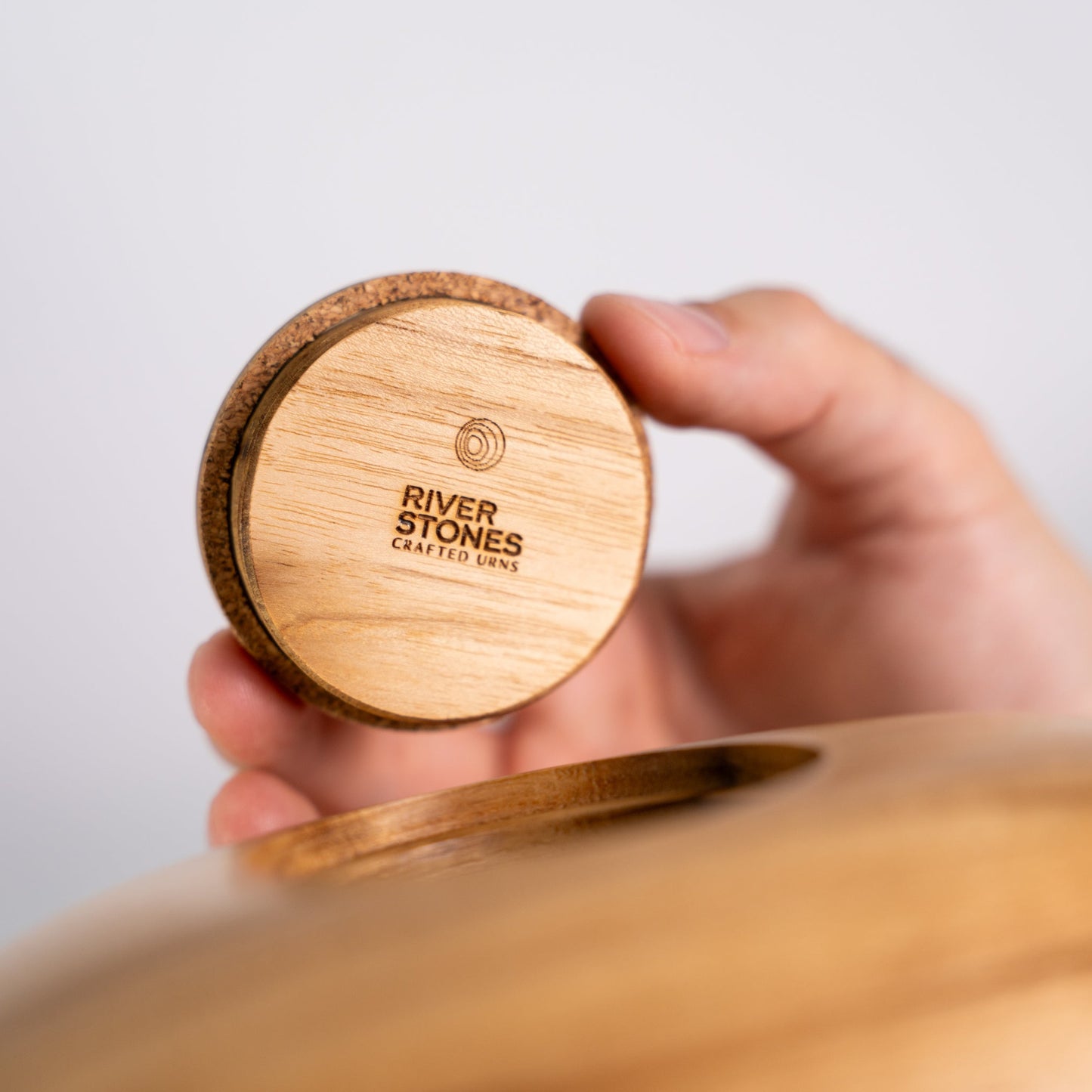 Holzurne River Stones Eichenholz - Klein