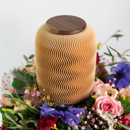 Nami urn made of wood fibers