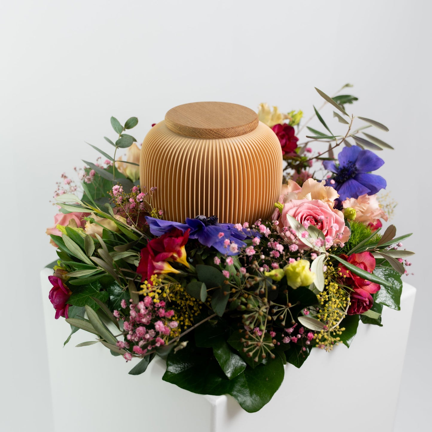 Urn Mini Nesuto made of wood fibers