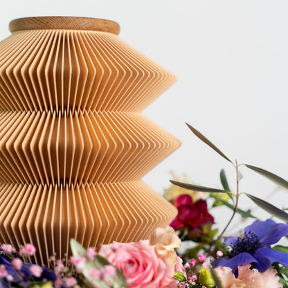 Minka urn made of wood fibers