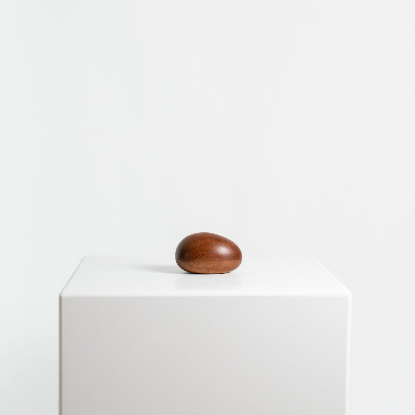 Holzurne River Stones Krabbenholz - Sehr klein