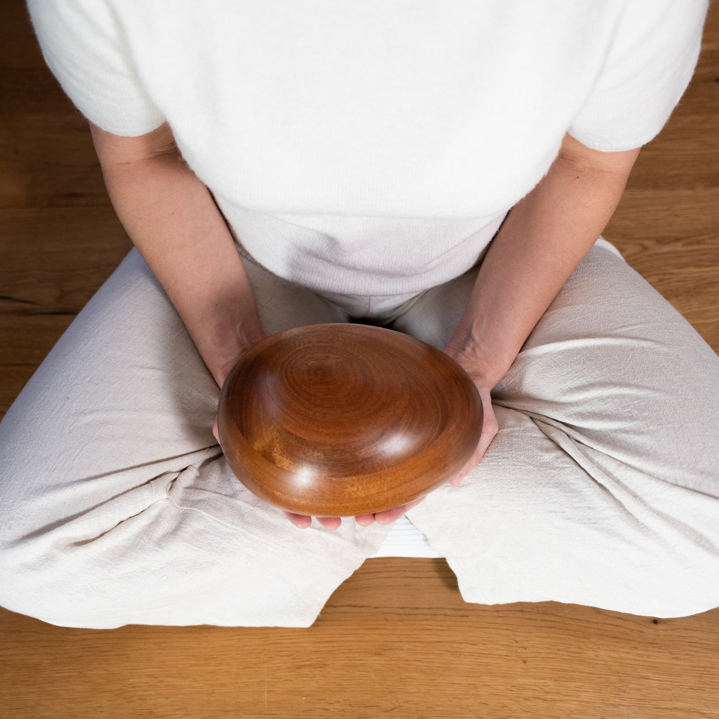 Holzurne River Stones Krabbenholz - Klein