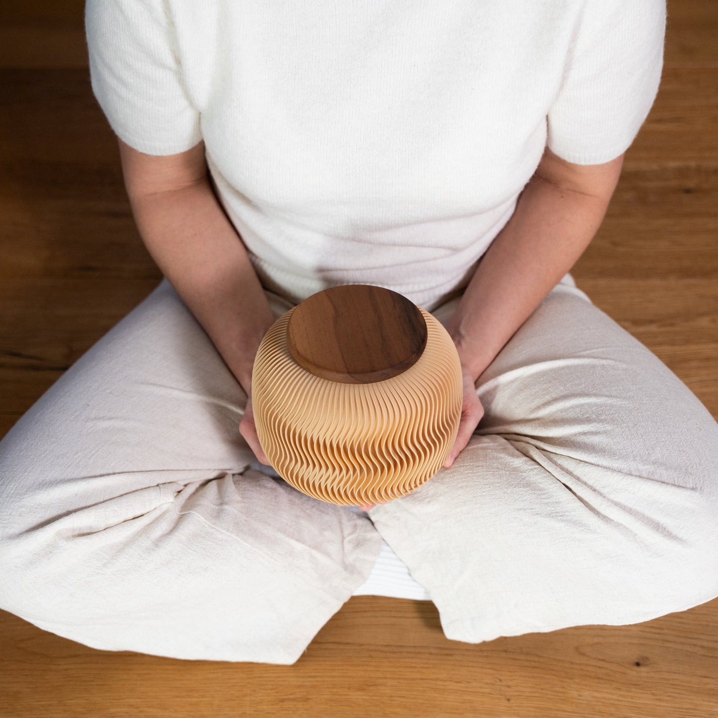 Urne Mini Nami aus Holzfasern