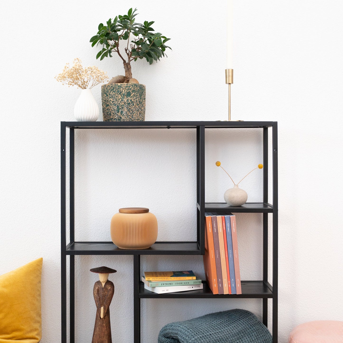 Urn Mini Nesuto made of wood fibers