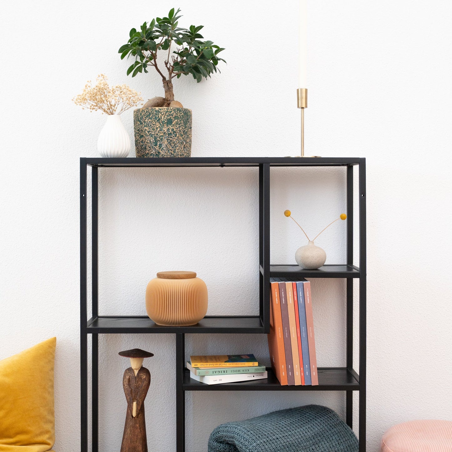 Urn Mini Nesuto made of wood fibers